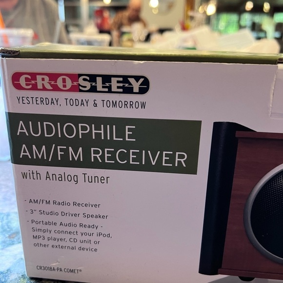 Crosley audiophile am fm receiver - Picture 2 of 3